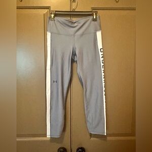 Under Armour leggings light blue and white color  size M pocket on side